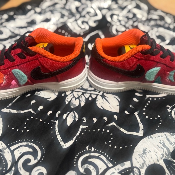 Nike Rare Air Forces 9 C. Unique Kids Sneakers. No laces, easy on and off - Picture 2 of 6